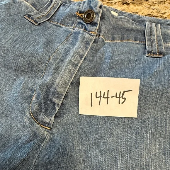 Talbots Stretch chino style denim jean shorts medium wash SZ 10 - Picture 10 of 11